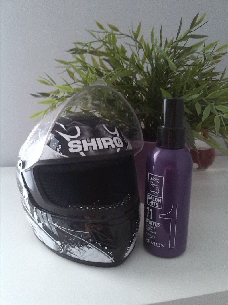 Pelo perfecto incluso en la moto