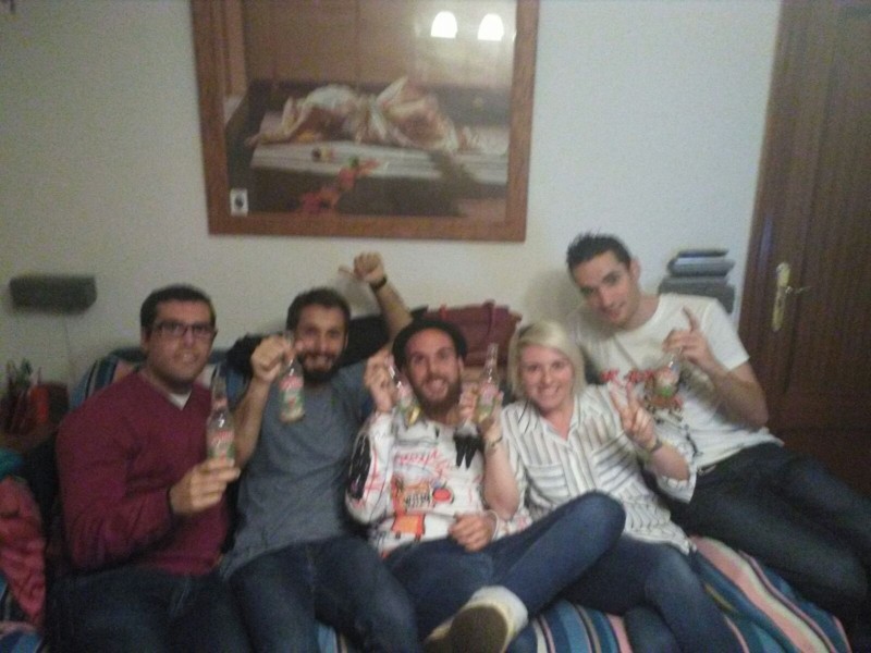COMPAÑEROS DE TRABAJO Y UNAS CERVEZAS