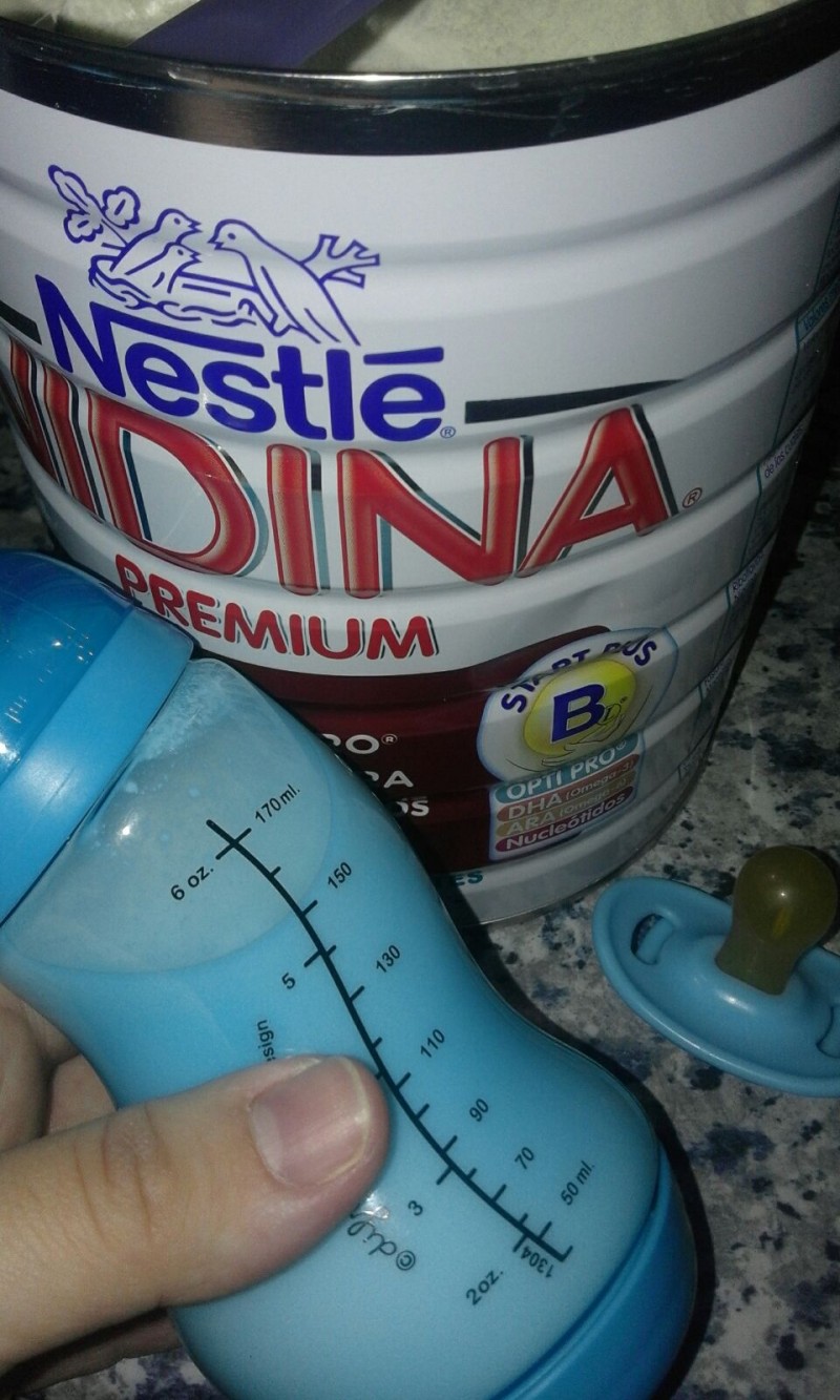 preparando el bibe