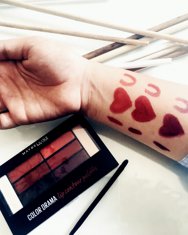 I love you lip contour palette 
