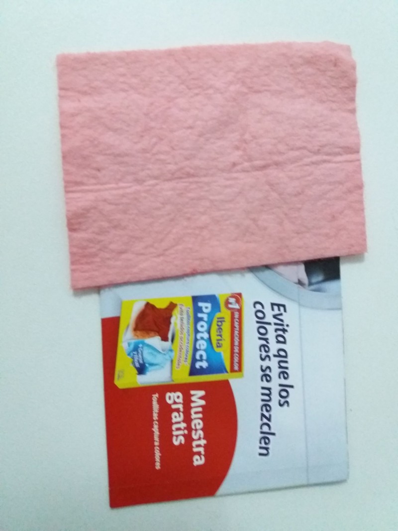 El rojo se queda en la toallita y no en mi ropa