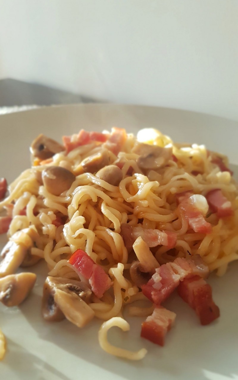 Noodles de Cogumelos e Bacon